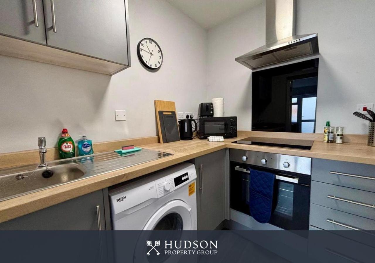 Donnington Apartments - Studio 1 Telford Eksteriør bilde